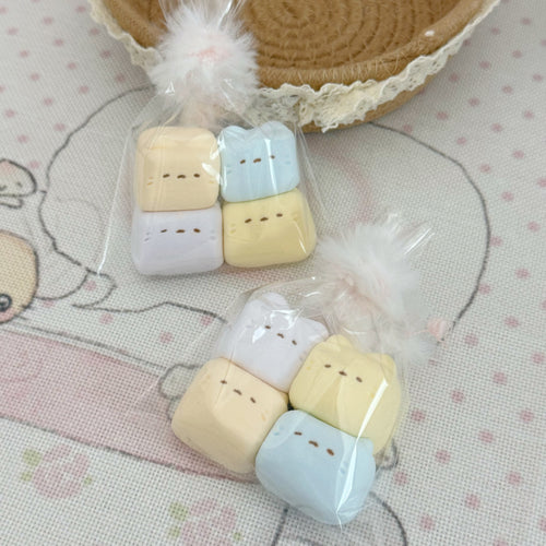 A Bag of mini Nekos Squishy