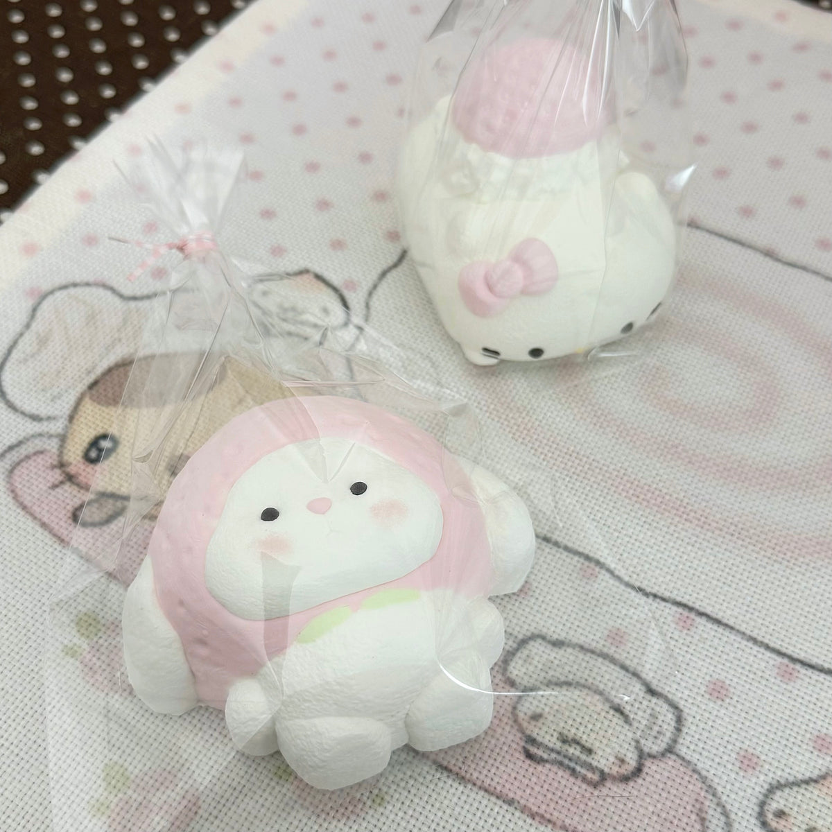 Strawberry Mochi Squishy